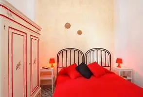 Via Annunziatella  22 Hotel *